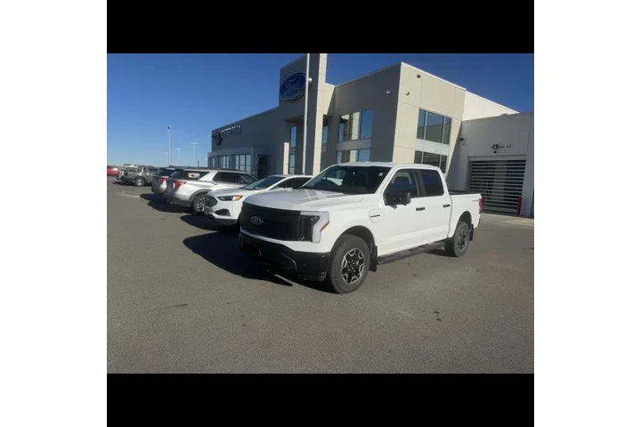 $33999 : Ford F-150 Lightning 2022 AW image 2