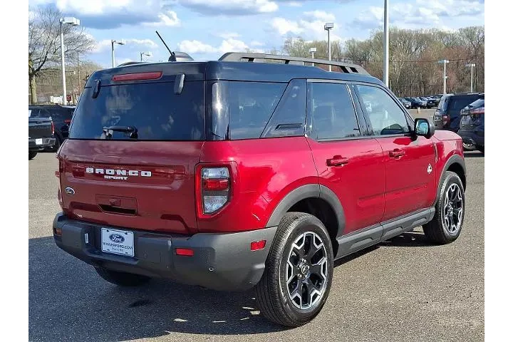 $33988 : Ford Bronco Sport 2025 AWD O image 6