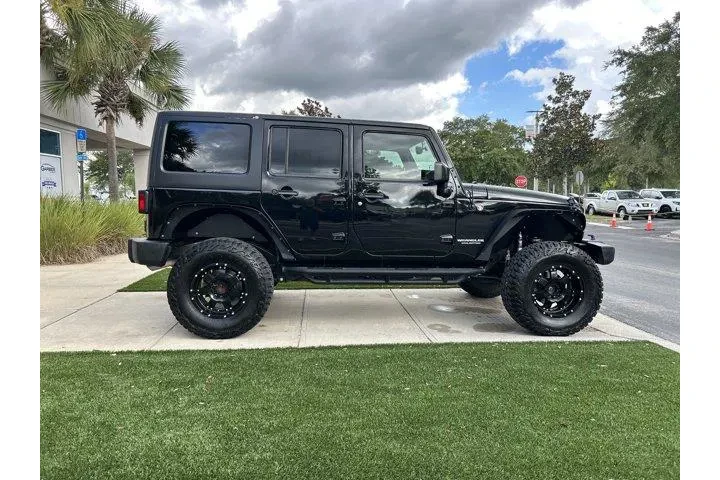 $23322 : Jeep Wrangler Unlimited 2017 image 9