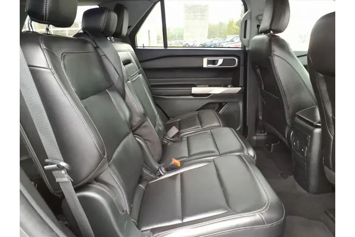 $28777 : Ford Explorer 2023 AWD XLT 4 image 7