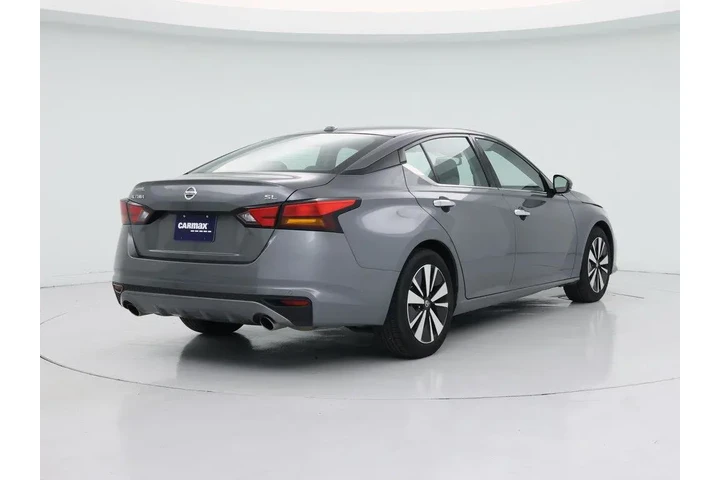 $16998 : Nissan Altima 2019 2.5 SL 4d image 8