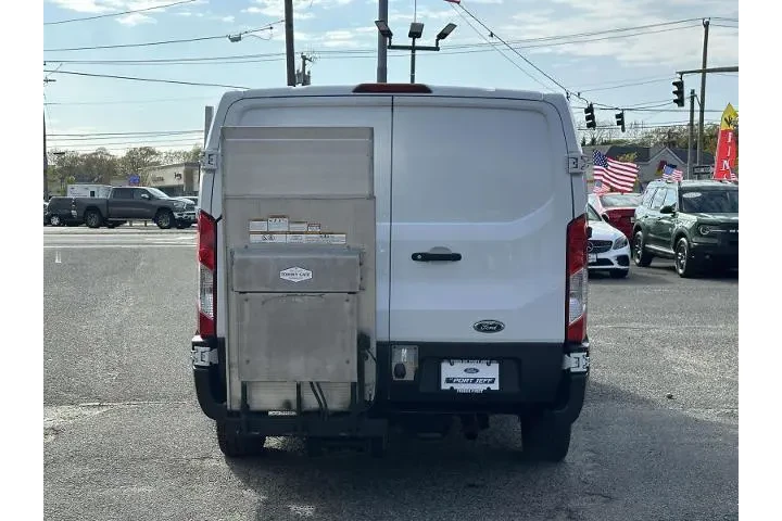 $26450 : Ford Transit 2018 350 3dr SW image 7