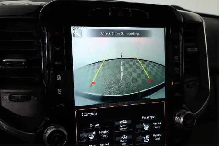 $33835 : Ram 1500 2021 4x4 Laramie 4d image 6