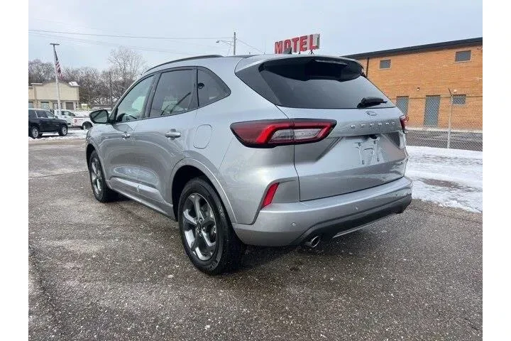$23999 : Ford Escape 2023 AWD ST-Line image 6
