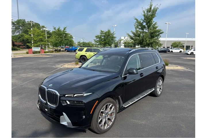 $58996 : 2024 X7 xDrive40i image 9