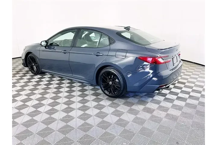 $31900 : Toyota Camry 2025 SE 4dr Sed image 5