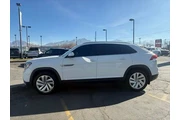 $20225 : Volkswagen Atlas Cross Sport thumbnail