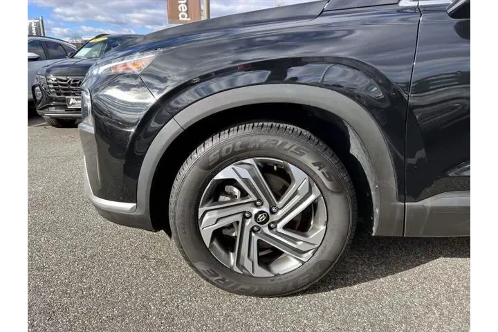 $22990 : Hyundai SANTA FE 2023 SEL 4d image 6