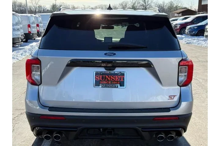 $39995 : Ford Explorer 2022 AWD ST 4d image 5