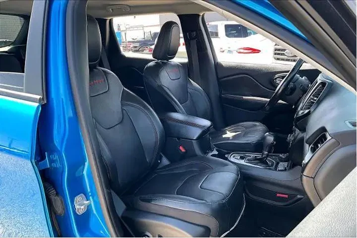 $23617 : Jeep Cherokee 2021 4x4 Trail image 8