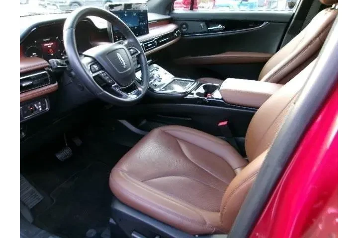 $33696 : Lincoln Nautilus 2021 AWD Re image 7