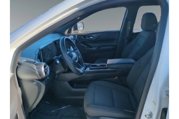 $27100 : Chevrolet Equinox 2025 4x4 L image 9