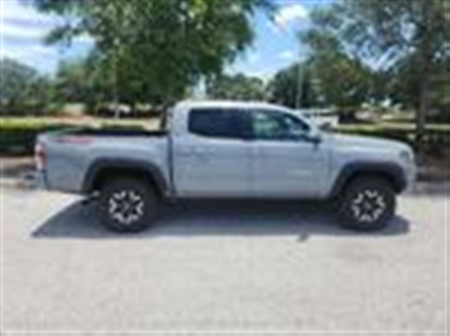 $40790 : PRE-OWNED 2021 TOYOTA TACOMA image 5