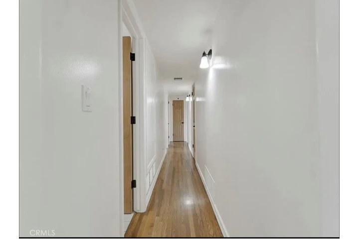 $1300 : 3 casa de una sola planta con image 3