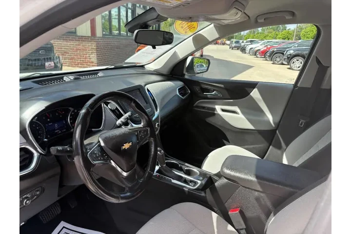 $12950 : 2020 Equinox LT image 9