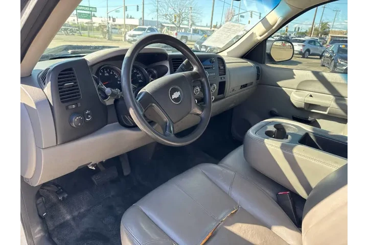 $7999 : 2009 Silverado 2500HD Work Tr image 7