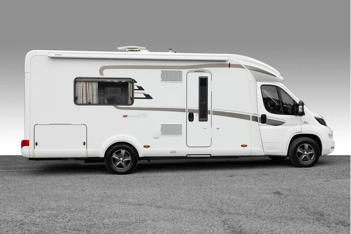 $12000000 : Vendo excelente autocaravana. image 2