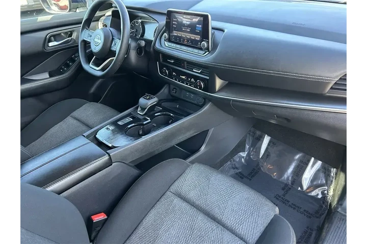 $19111 : Nissan Rogue 2024 SV 4dr Cro image 8