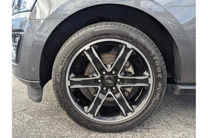 $24797 : Ford Expedition 2019 4x2 Lim image 6