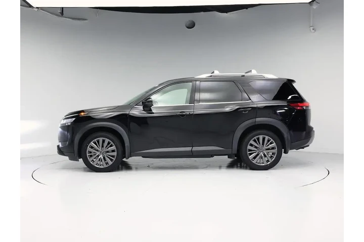 $30998 : Nissan Pathfinder 2023 AWD S image 3