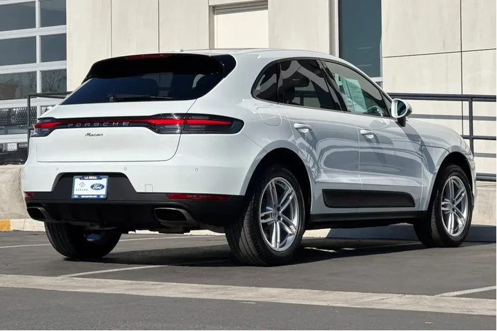 $29900 : Porsche Macan 2020 AWD 4dr S image 3