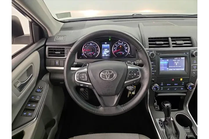 $15998 : Toyota Camry 2017 SE 4dr Sed image 10