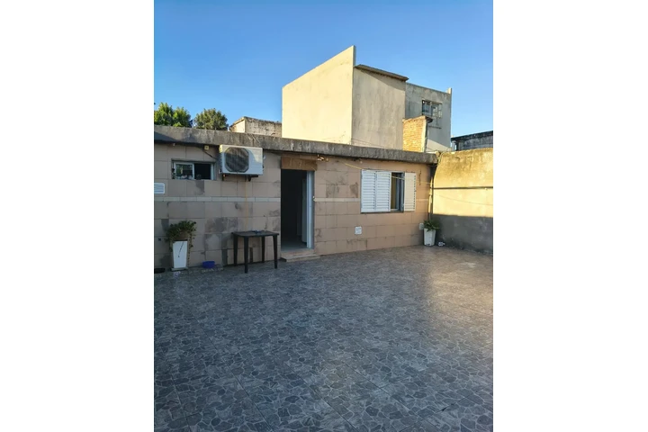 $48000 : Casa en venta Manuel Tezanos image 9