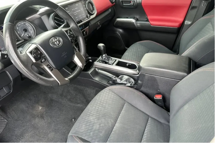 $38705 : Toyota Tacoma 2023 4x4 TRD P image 10