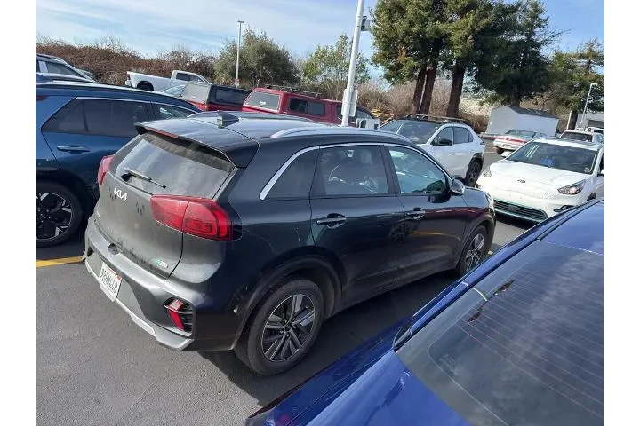 $21995 : Kia Niro Plug-In Hybrid 2022 image 3