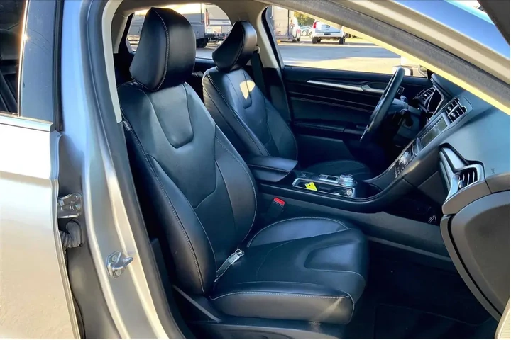 $10995 : Ford Fusion 2020 Titanium 4d image 8