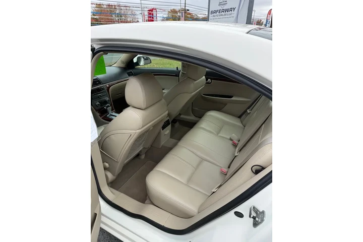 $5700 : 2008 Aura image 7