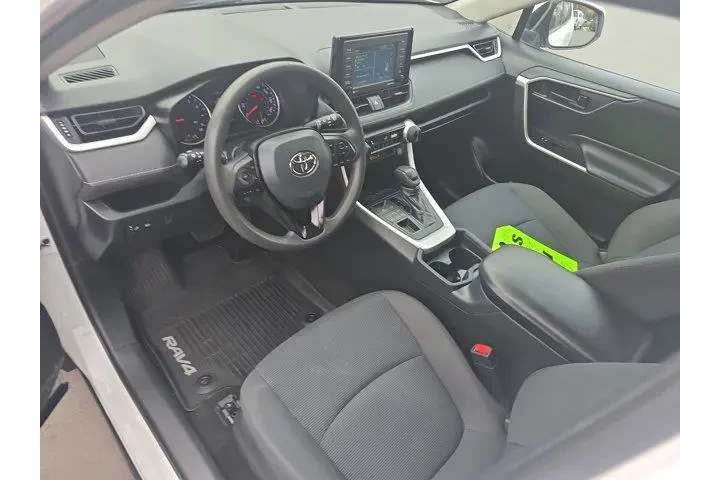 $17995 : Toyota RAV4 2020 AWD LE 4dr image 7