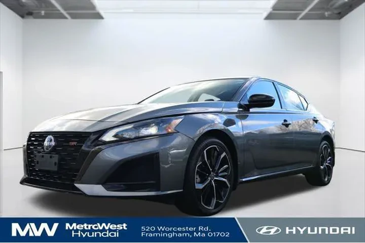 $22798 : Nissan Altima 2023 AWD 2.5 S image 1