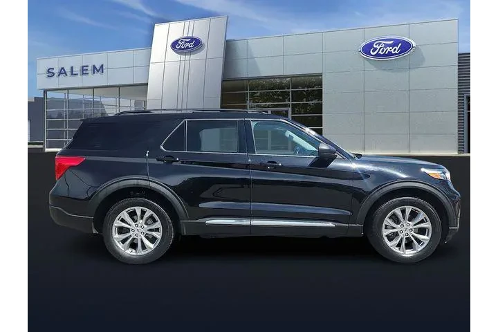 $28620 : Ford Explorer 2022 AWD XLT 4 image 2