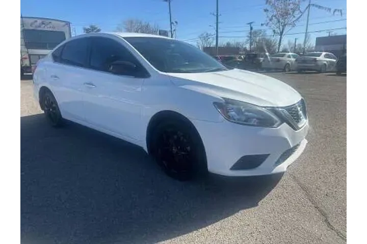2018 Sentra SL image 9