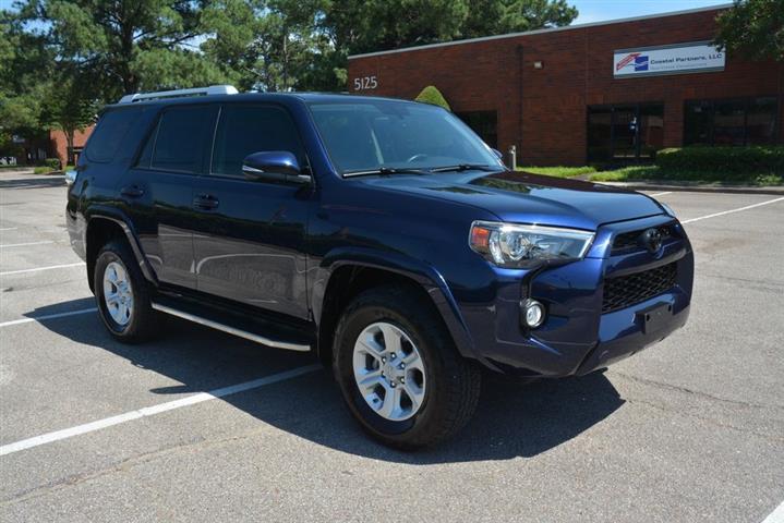 2018 4Runner SR5 Premium image 5