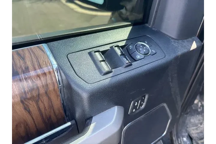 $28000 : Ford F-150 2019 4x4 Lariat 4 image 8