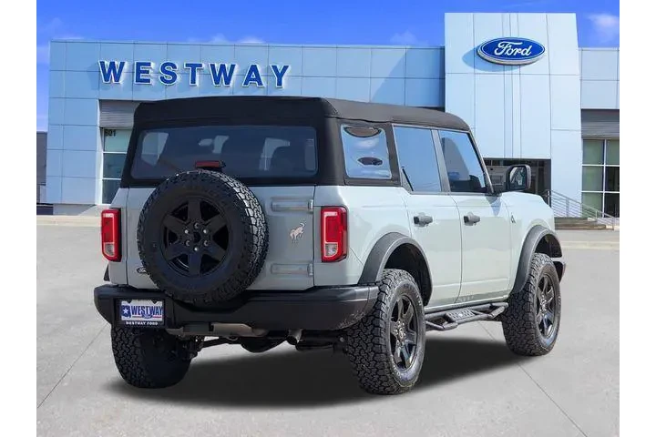 $39955 : Ford Bronco 2024 4x4 Black D image 3