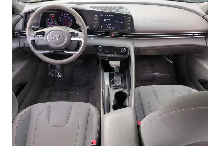 Hyundai ELANTRA 2021 image 10