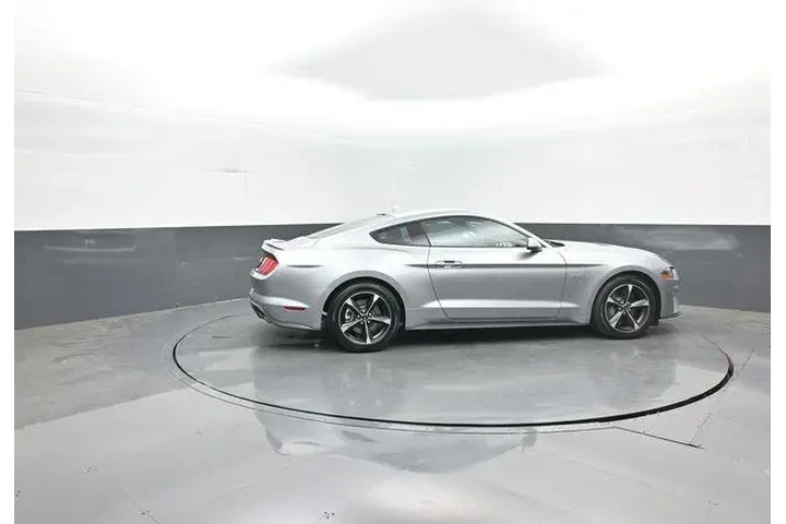 $39953 : Ford Mustang 2023 GT 2dr Fas image 8
