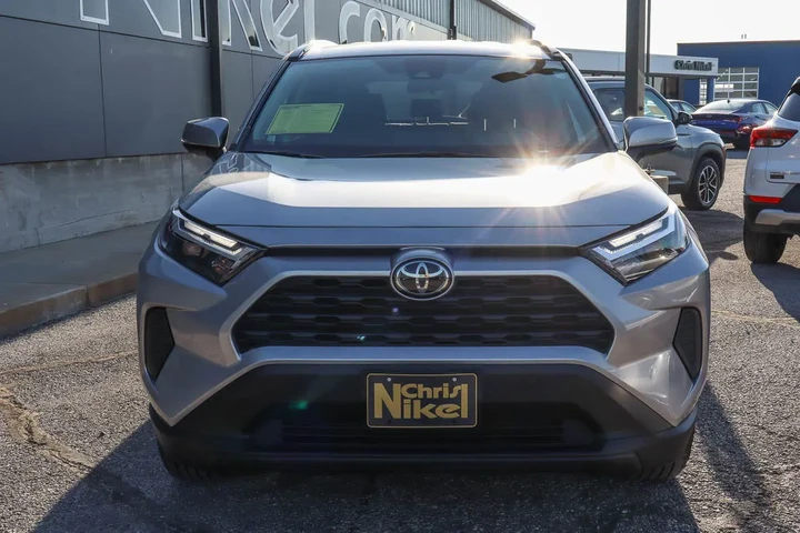 $34787 : 2025 RAV4 Hybrid XLE AWD image 2