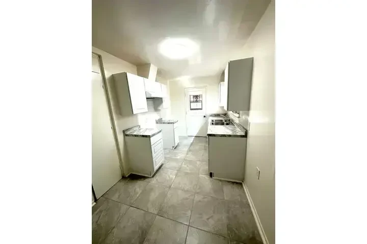 1 REC- APTS. SOLAMENTE (55+) image 5