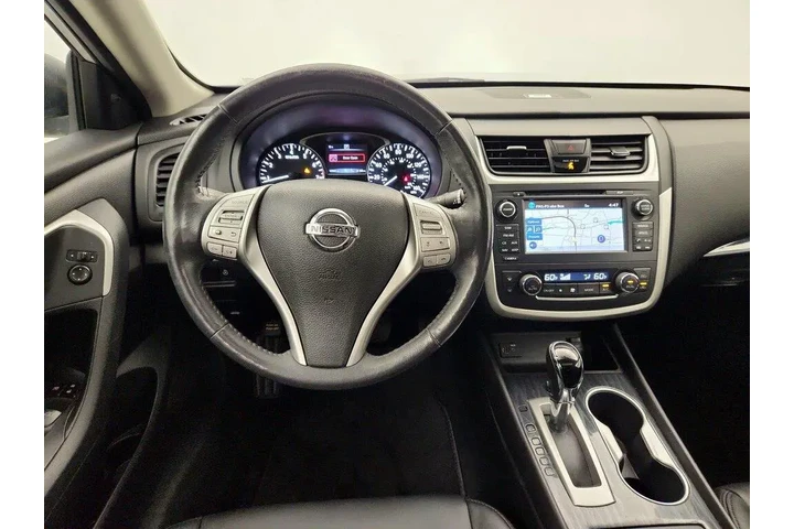 $12998 : Nissan Altima 2017 2.5 SL 4d image 10