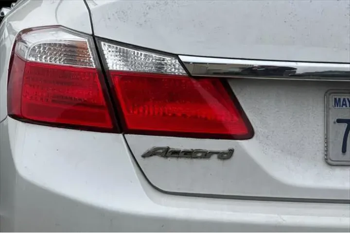 $14990 : Honda Accord 2015 LX 4dr Sed image 7