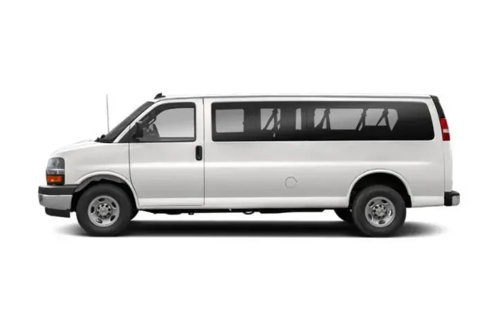 $24587 : 2019 Express Passenger RWD 35 image 2
