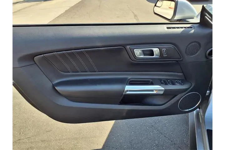 $30870 : Ford Mustang 2020 GT Premium image 10