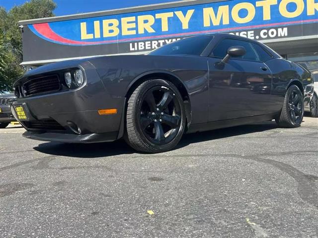 $16850 : 2014 DODGE CHALLENGER image 2