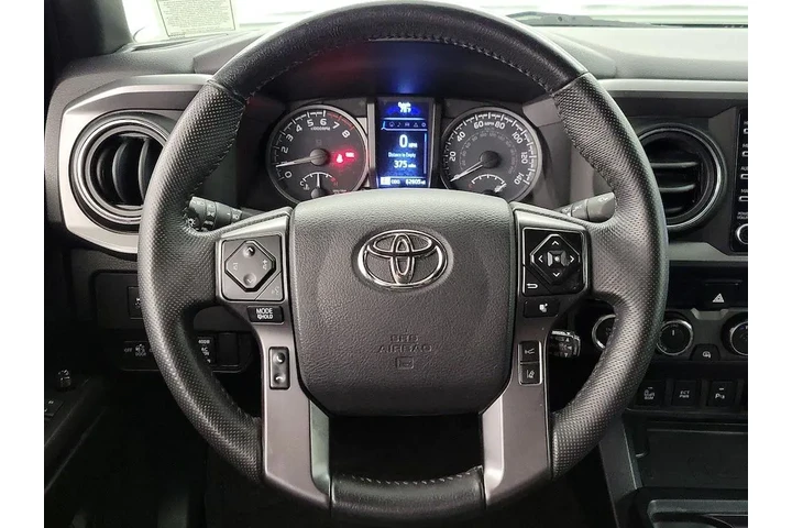 $39998 : Toyota Tacoma 2021 4x4 TRD O image 10