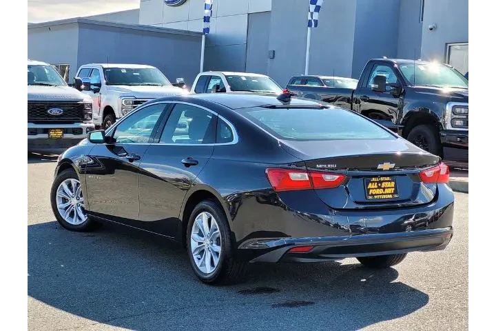$17200 : Chevrolet Malibu 2023 LT 4dr image 6