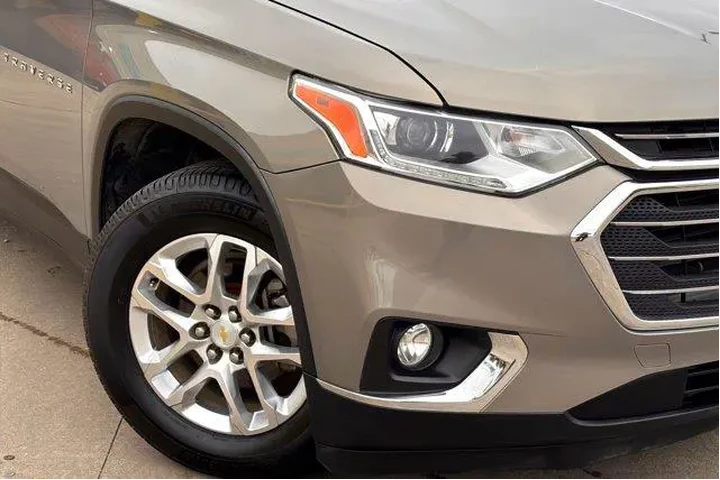 $15977 : Chevrolet Traverse 2018 LT C image 3